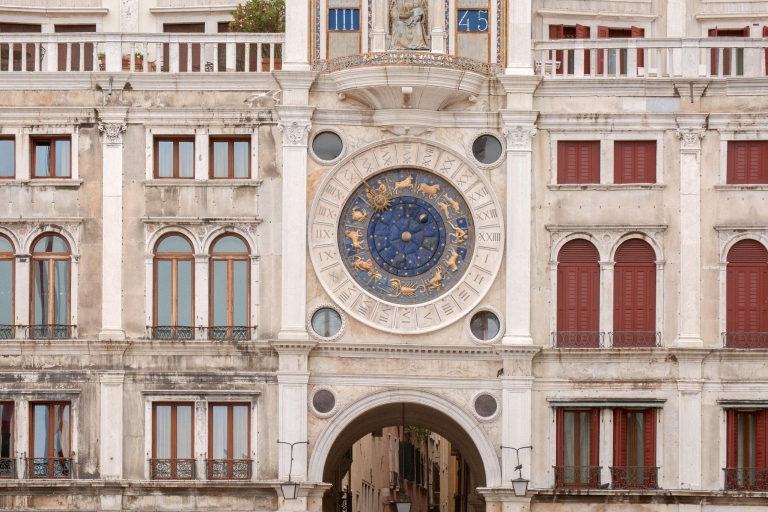 Classic Venice: 2-Hour Walking Tour with Basilica Entry German Tour