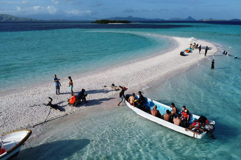 Labuan Bajo: 4-daagse Komodo-zwemmen met haaien en Komodo