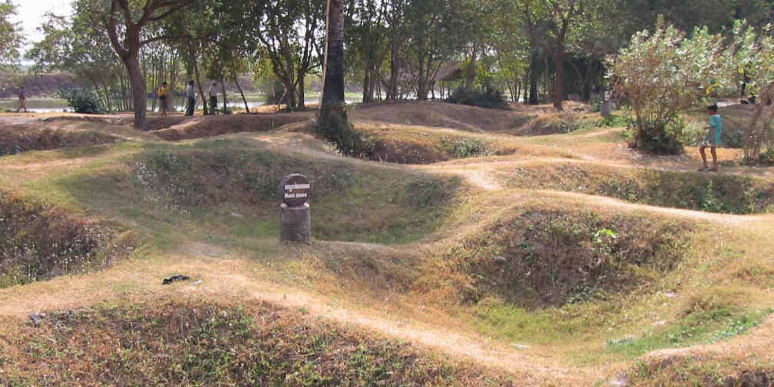 Los Campos de la Muerte de Phnom Penh: Visita guiada de 4 horas |  GetYourGuide