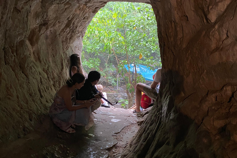 Hoi An/Da Nang: Golden Bridge, Marble Mt & My Son Sanctuary