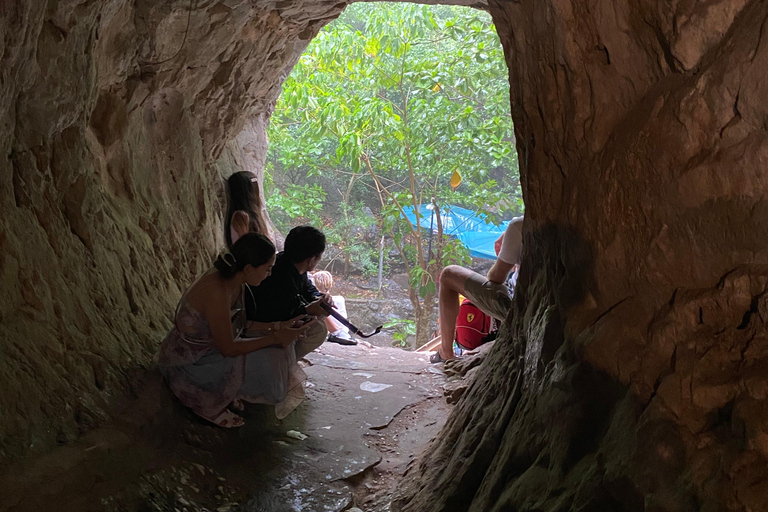 Hoi An/Da Nang: Golden Bridge, Marble Mt & My Son Sanctuary