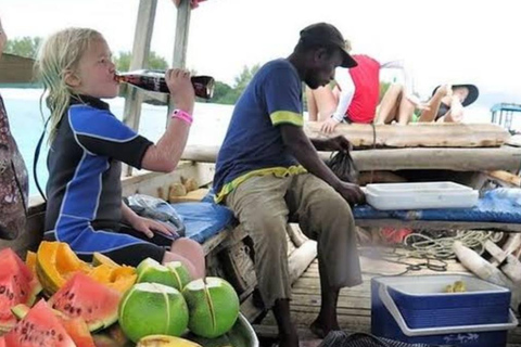 Zanzibar: Tumbatu Island Snorkeling and Sunset Dhow Cruise