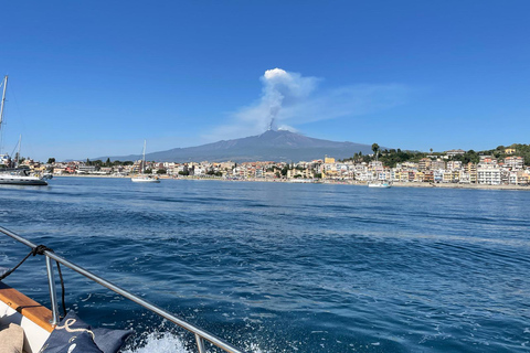 Boat trips with Ocirne in the Bay of Naxos and Isola Bella Day trips by boat with Ocirne in the Bay of Naxos and Isola Bella