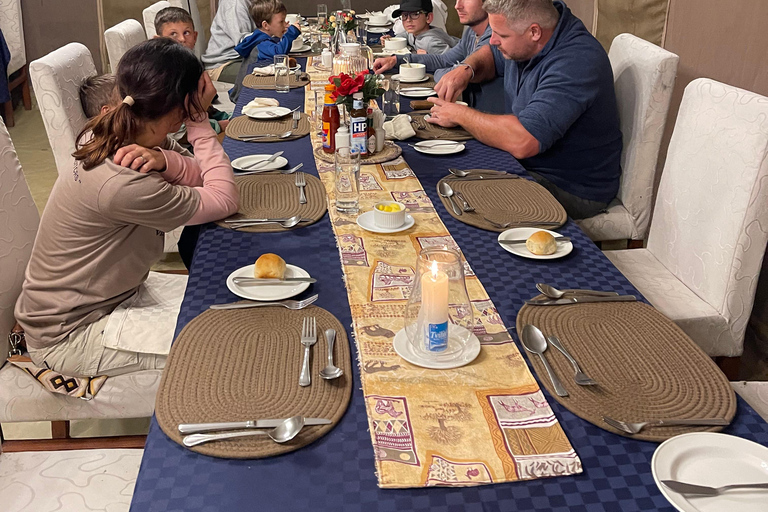 恩戈罗恩戈罗至吉力马扎罗山麓2日经济之旅恩戈罗恩戈罗至马特鲁尼和咖啡之旅（2 天经济之旅）