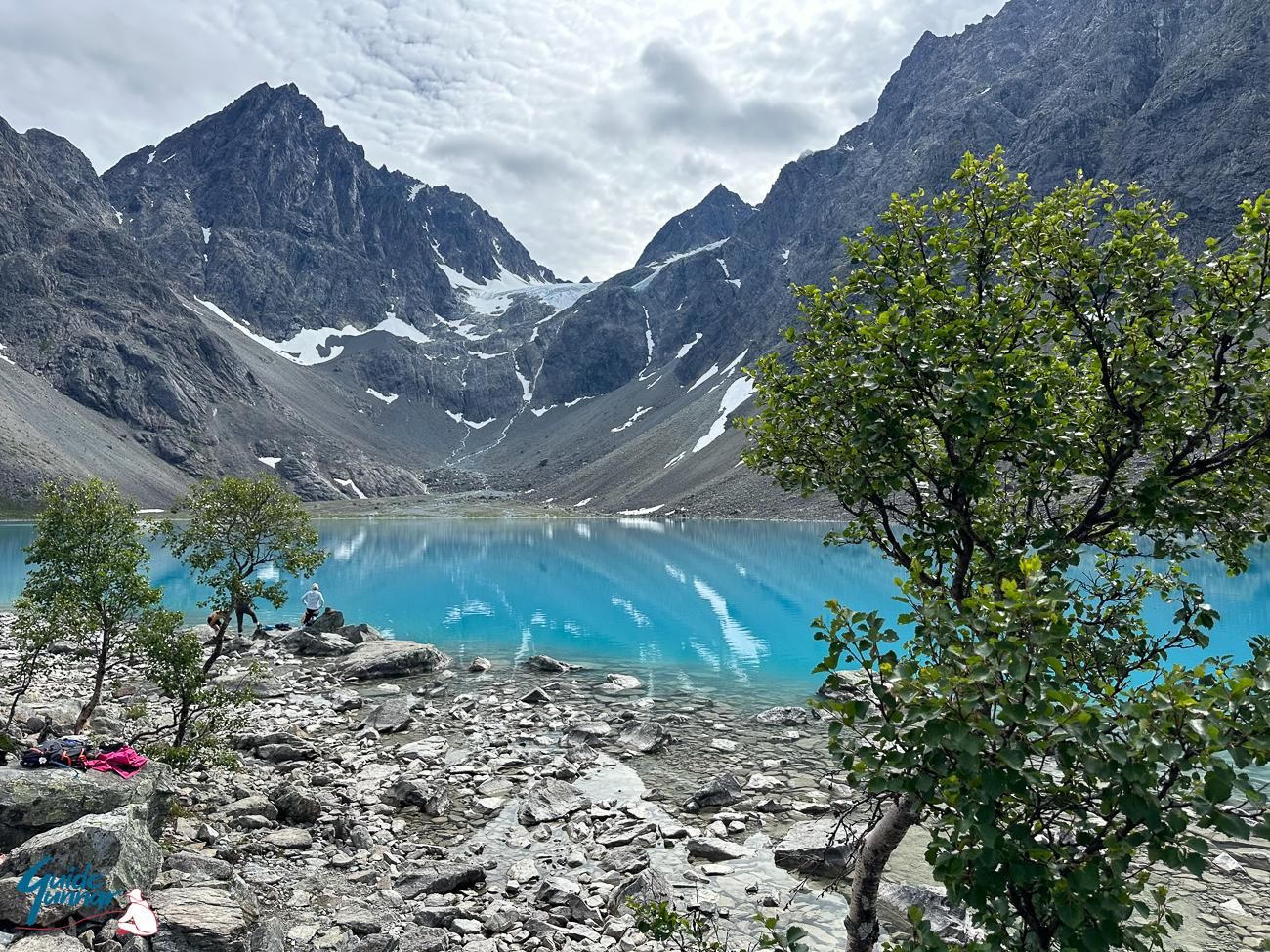 Tromsø: Geführte Wanderung zum Blauen See mit Snacks und Fährfahrt