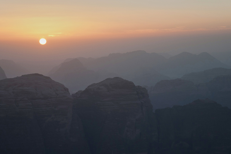 Wadi Rum: volo in mongolfiera con pick-up