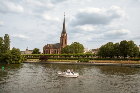 Frankfurt: panoramische boottocht van 1 uur op de rivier de MainPanoramische boottocht van 1 uur door Frankfurt am Main