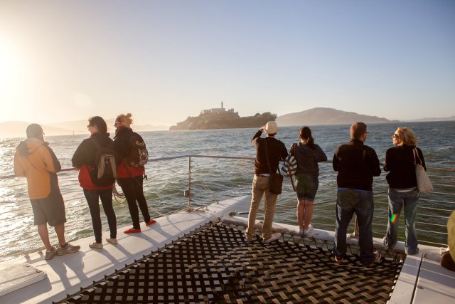 Crociera al tramonto nella baia di San Francisco in catamarano di lusso