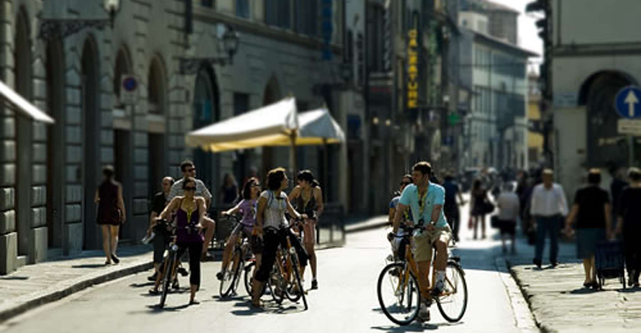 Florence: 2.5 hour Audio Guided Bike Tour led by Tour Leader