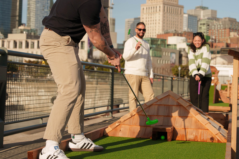 Montreal: Bungee Jump + Mini-golf (Combined Offer) Montreal: Bungee Jumping + Mini Golf (Combined Offer)