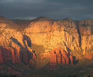 Sedona: PRIVATE Pavement 2-Hour Highlights Jeep Tour