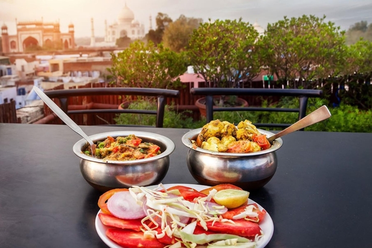 Agra: Altstadttour mit Street Food und optionalem FahrzeugNur Altstadttour, Street Food, Reiseleiter mit Motorrad