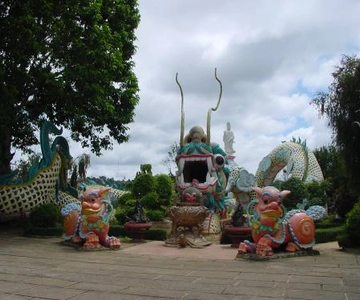 7-hour Datanla waterfall, Clay Tunnel and Holy See temple