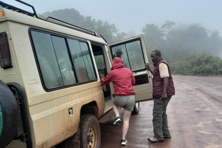 Nairobi: 2-Day Fly-In Safari to Arusha & Ngorongoro Crater
