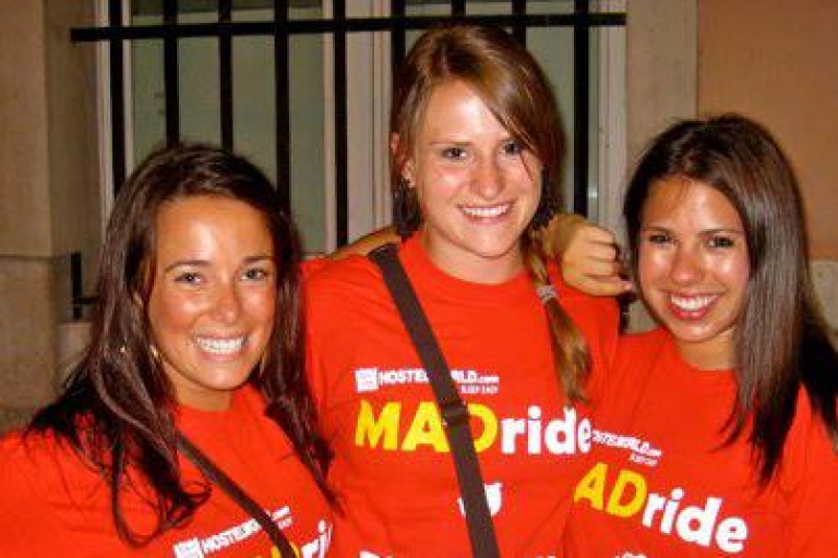 Madrid: 5-Hour Pub Crawl Madrid En marcha desde 2005Madrid: tour de bares de 5 horas
