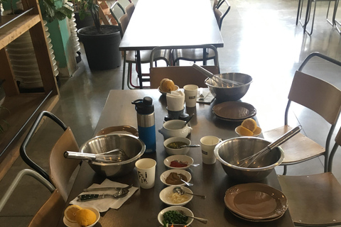 Rotterdam: Hummus Workshop with Mohammad & Samia