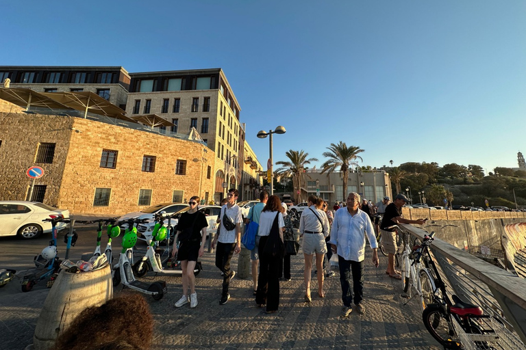 Tel Aviv: tour a piedi della città vecchia di Jaffa, del porto e del mercato delle pulciTour per piccoli gruppi