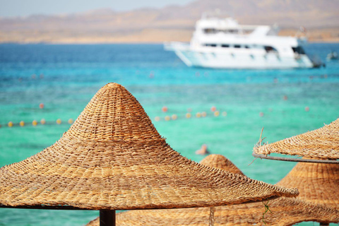 Sharm El-Sheikh: Desert & Waves Adventure / Lunch Option 2 : ( 1 x DBL Parasailing + Banana + Tube )