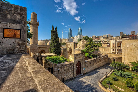 Tour a piedi della città vecchia di Baku