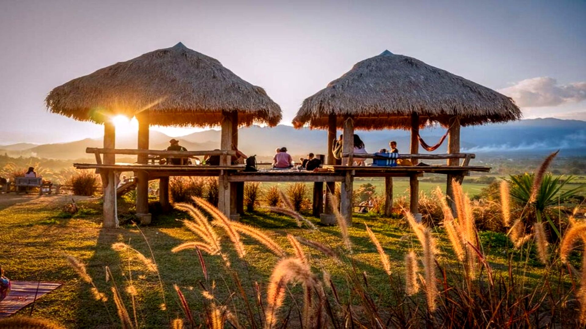 Pai: Sunset Tour mit Yun Lai, Pai Canyon, Two Huts