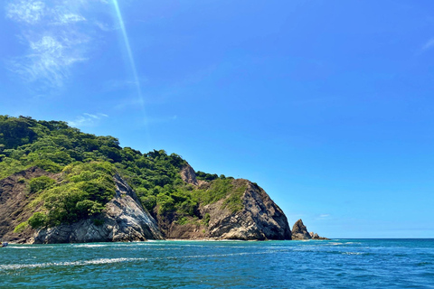 Santa Teresa: Tortuga Island Full Day Boat Tour with Snorkel Santa Teresa: Tortuga Island Boat Tour with Scuba Diving