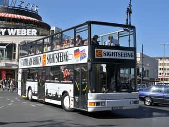 Berlin: Hop-On-/Hop-Off-Bustour mit Live-Kommentar Berlin: Hop-On-/Hop-Off-Bustour mit Live-Kommentar