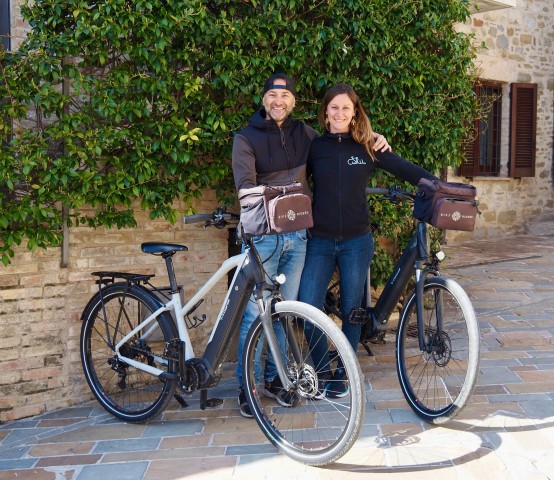 Visit Bevagna E-Bike & Wine Tour l Small group tour in Assisi