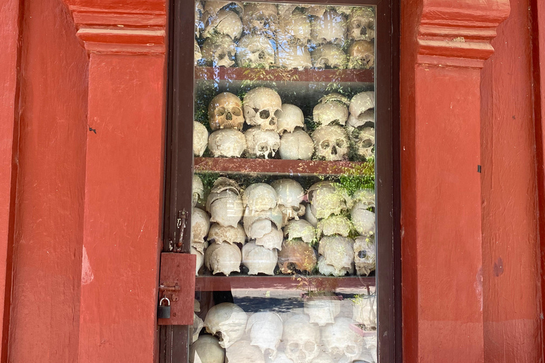 Siem Reap: Angkor Wat & Killing Fields 4-Hour Guided Tour) Option 1: Sunrise & Reflection