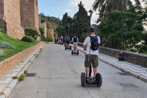 Malaga: Segway- en scootertocht park, haven en kasteelRit van 1,5 uur