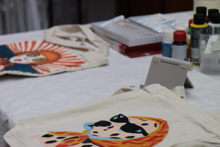 Alicante: Design Your Own Tote Bag Art Workshop