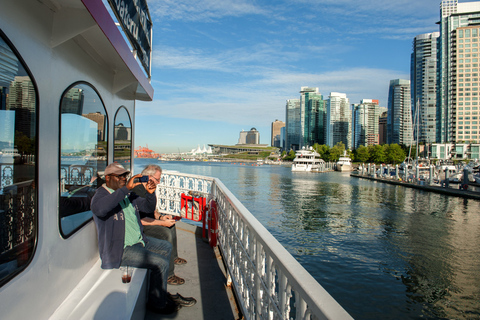 Vancouver: Crociera serale con cena a buffet