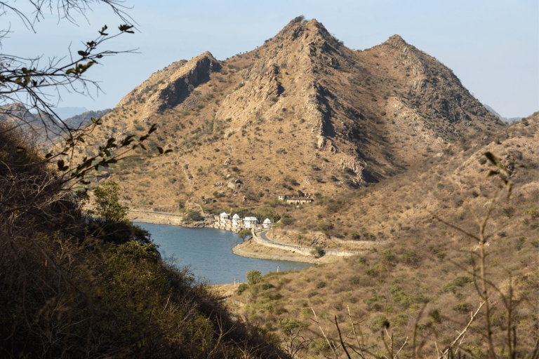 Udaipur: Excursion to Tiger Lake 3 Hours Guided Walking Tour