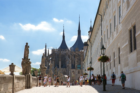 Från Prag: Rundtur till UNESCO:s Kutna Hora med benkapelletFrån Prag: Kutna Hora UNESCO med benkapellet