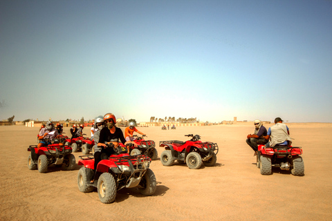 Hurghada : Balade à dos dos de chameau dans le désert avec GoPro en optionVisite privée d'une heure en quad sans GoPro