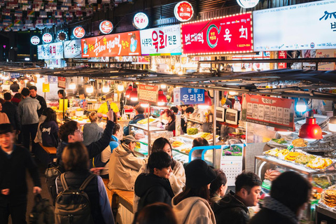 Aventura única de comida auténtica en el mercado de GwangjangSamll Tour gastronómico a pie en grupo