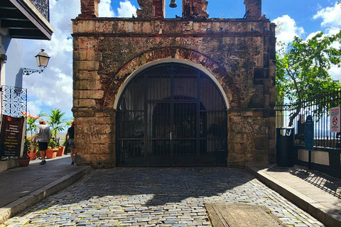 San Juan: Guided City Tour with Photo Stops (Hop-On Hop-Off) Private Tour – Pick-up directly at your location