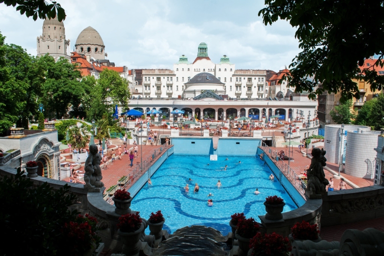 Budapest: Entrada de día completo al Balneario GellértTicket de día completo con taquilla