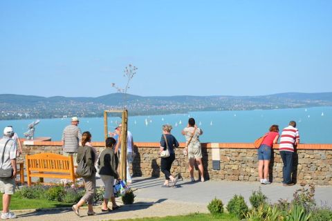 Balaton-järvi ja 1 tunnin veneajelu