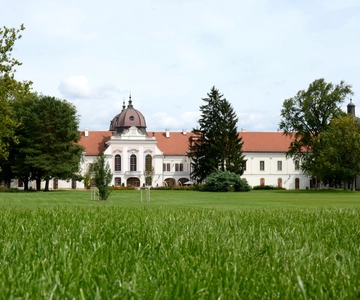 From Budapest: Gödöllő Royal Palace Tour