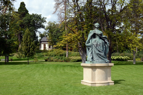 Ab Budapest: Tour zum Schloss GödöllőTour auf Spanisch