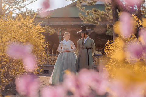 Seoul: Premium Hanbok Photo in Seoul by Sony Award Pro