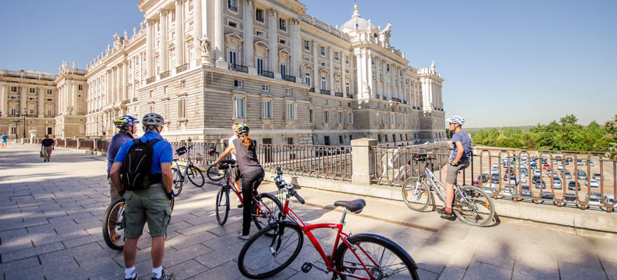 BESTE Private Touren Almudena Kathedrale 2024 KOSTENLOS Stornierbar