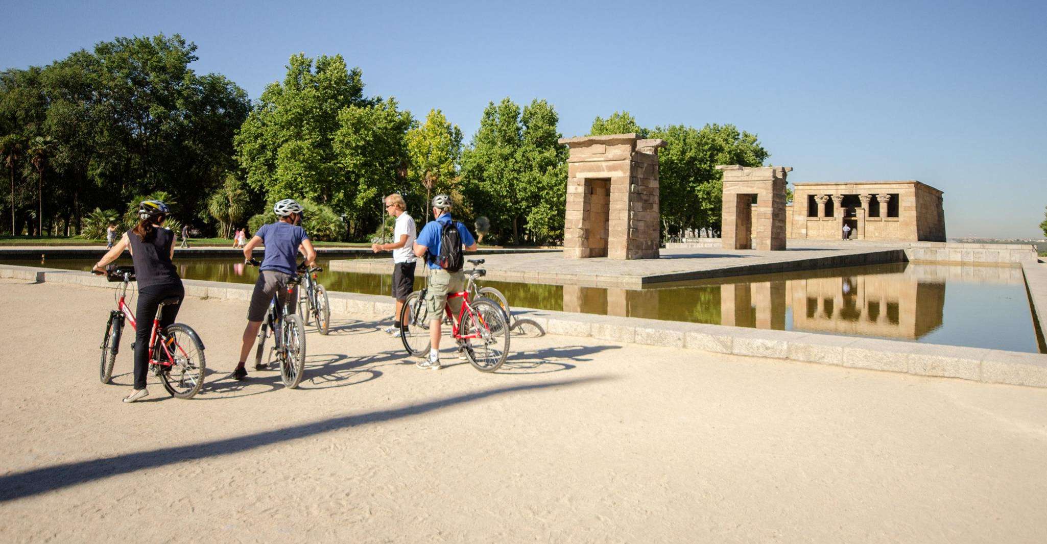 Madrid City Guided Bike/E-Bike Tour for Small Groups
