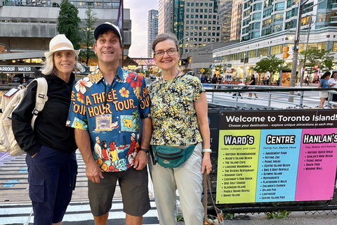 Toronto: Evening Harbour Cruise with Storytelling