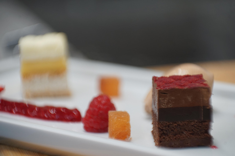 Dresden: Private cooking class with matching drinks included Dresden: Private cooking class with matching drinks