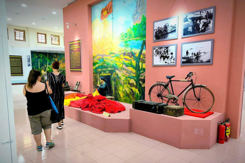 From Hue: DMZ Tour to Vinh Moc Tunnel Half-Day Option 2: DMZ Tour With guide