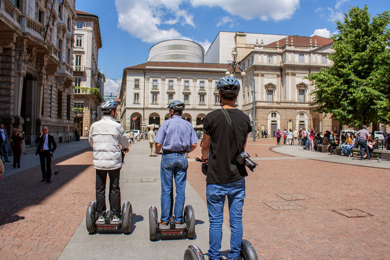 Milano: tour in SegwayTour in Segway di gruppo di 2,5 ore