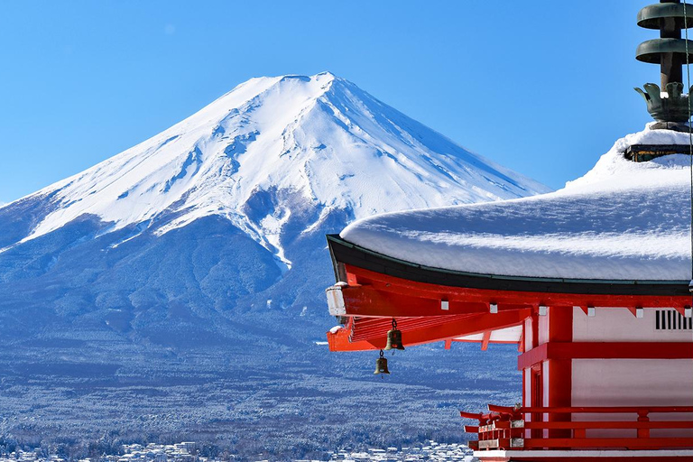 Wycieczka na górę Fuji: jezioro Kawaguchi, świątynia, wioska uzdrowiskowa i pagoda8:30 Wyjazd ze stacji Shinjuku — bez lunchu
