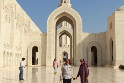 Muscat 3-Hour City Tour: Visit Mosque, Opera & Mutrah Souq