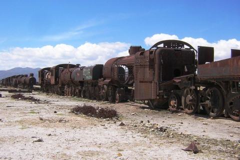 Uyuni Salt Flats Tour 1 day and Train Cemetery - full day